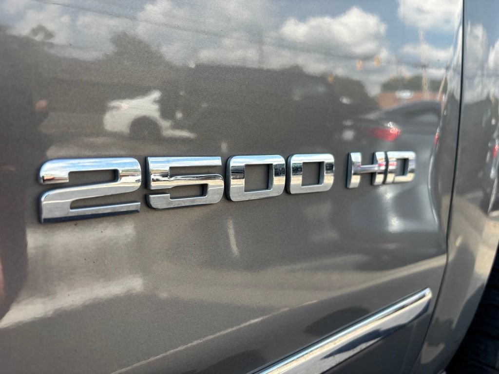 Used 2017 Chevrolet Silverado 2500 LTZ w/ Duramax Plus Package AWD/4WD image 33