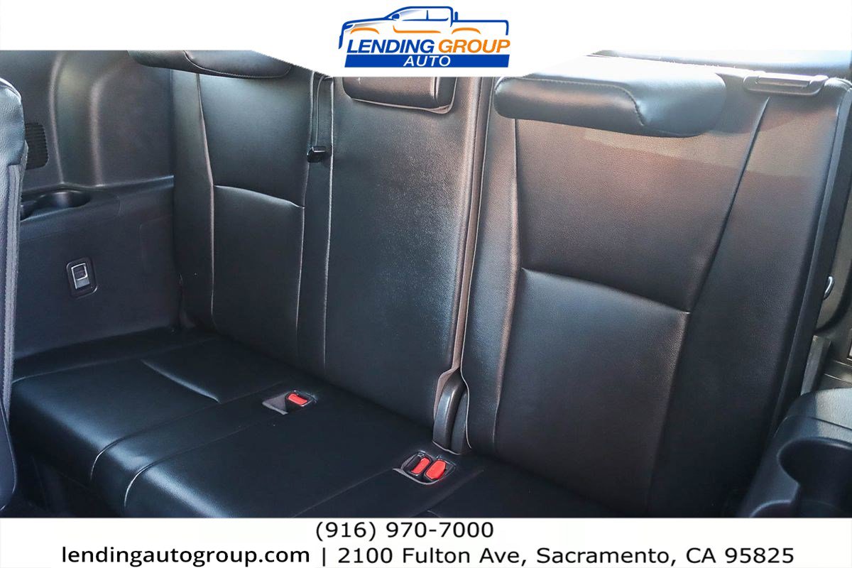 Used 2021 Toyota Highlander XLE image 24