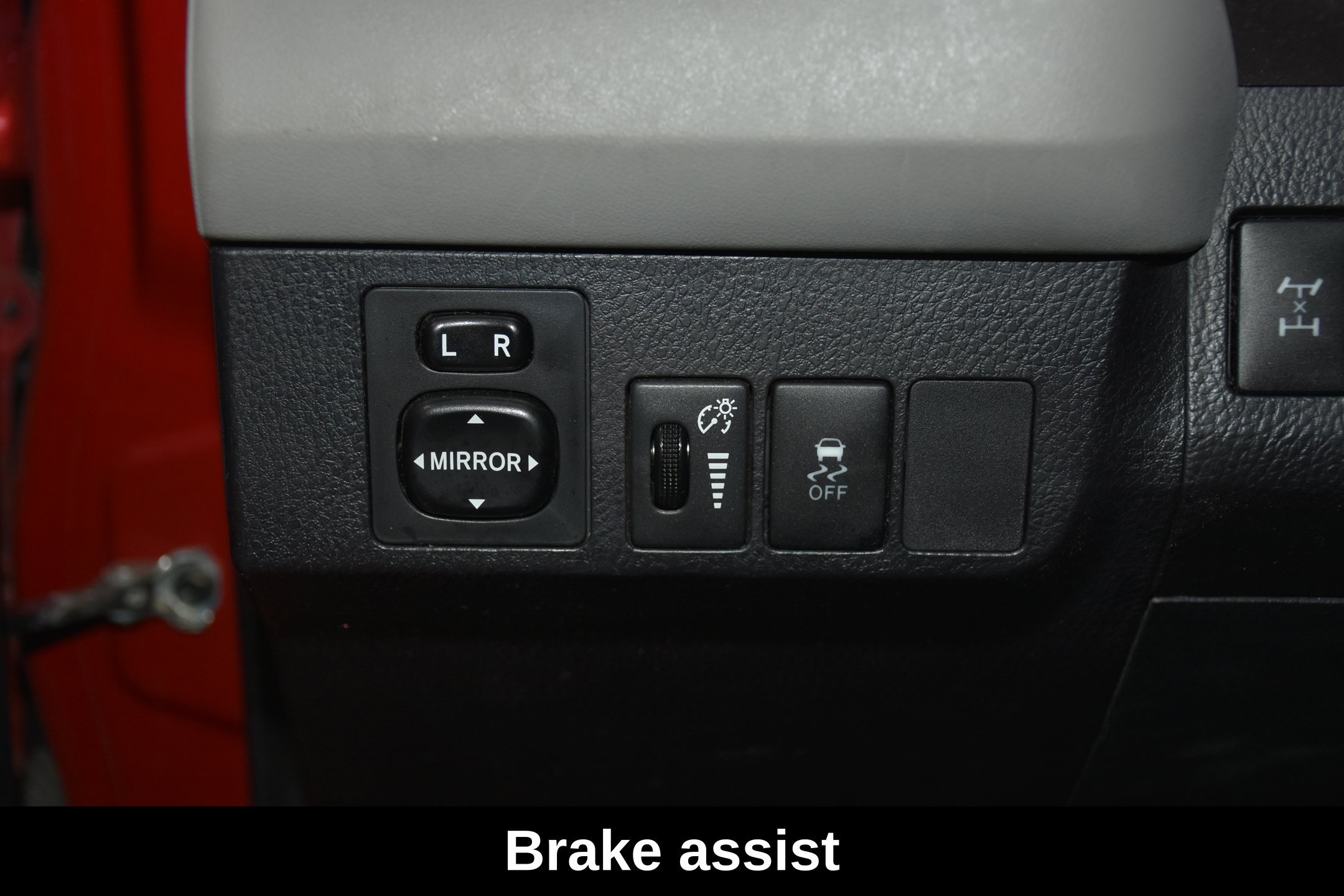 Used 2014 Toyota RAV4 LE AWD/4WD image 9