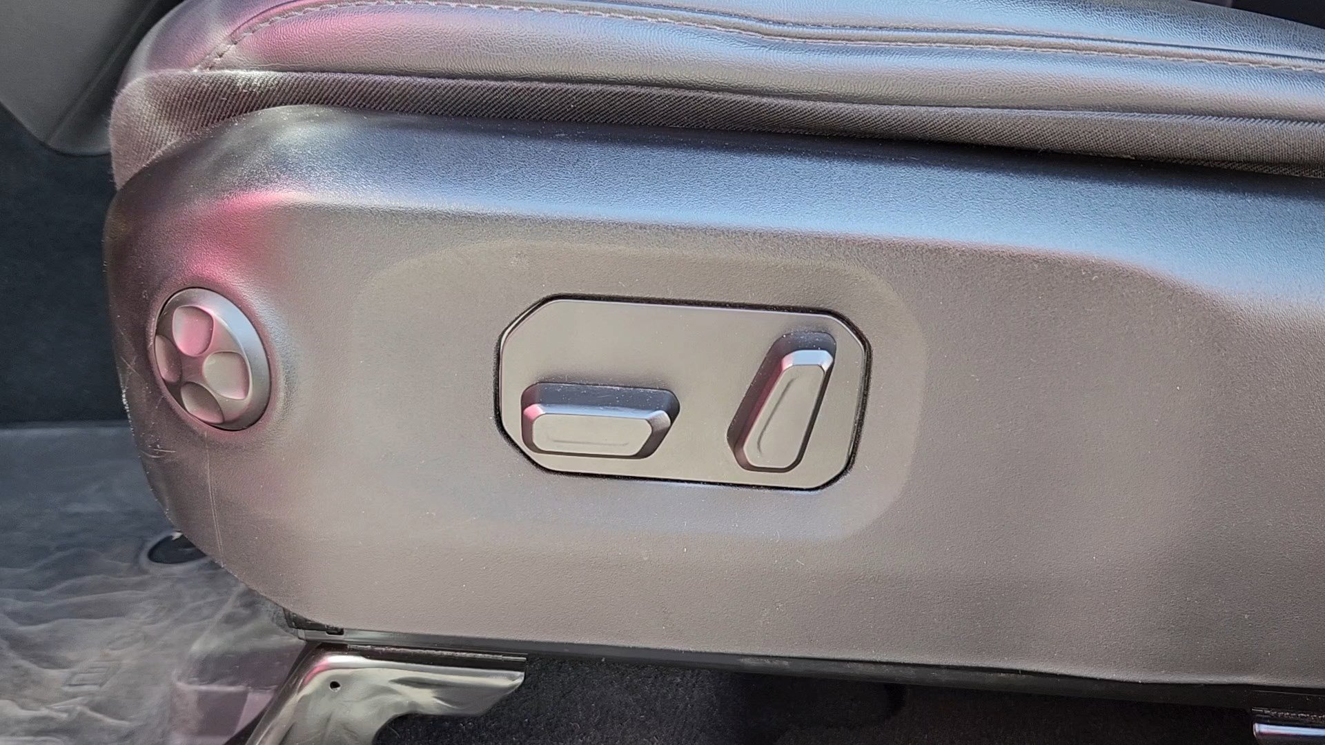 Used 2024 Jeep Wrangler Unlimited Rubicon 392 image 9