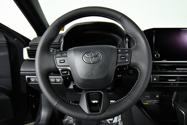 New 2026 Toyota Camry SE image 2