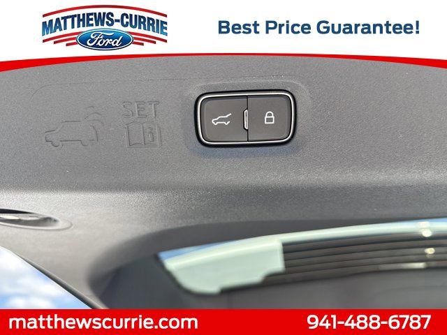 New 2026 Ford Expedition Active image 14