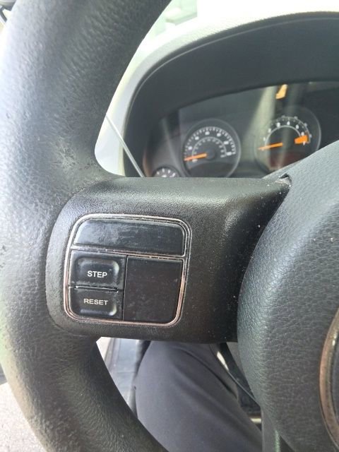 Used 2016 Jeep Compass Sport w/ Power Value Group image 13