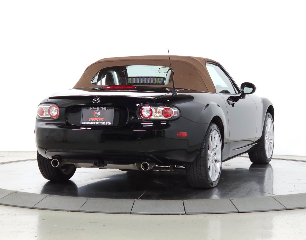 Used 2006 MAZDA MX-5 Miata Grand Touring w/ Premium Pkg RWD image 8