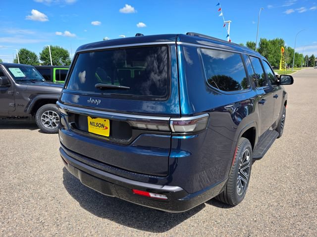 New 2026 Jeep Grand Wagoneer L 4WD w/ HD Trailer Tow Package image 9