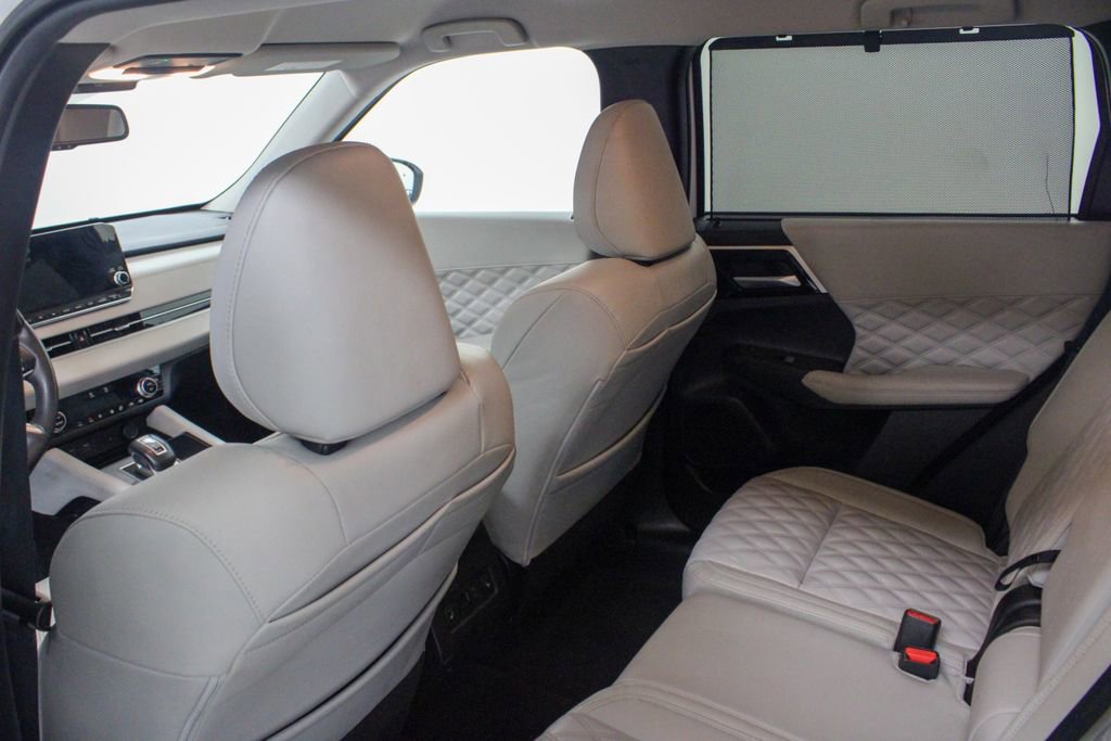 Used 2024 Mitsubishi Outlander SEL image 19