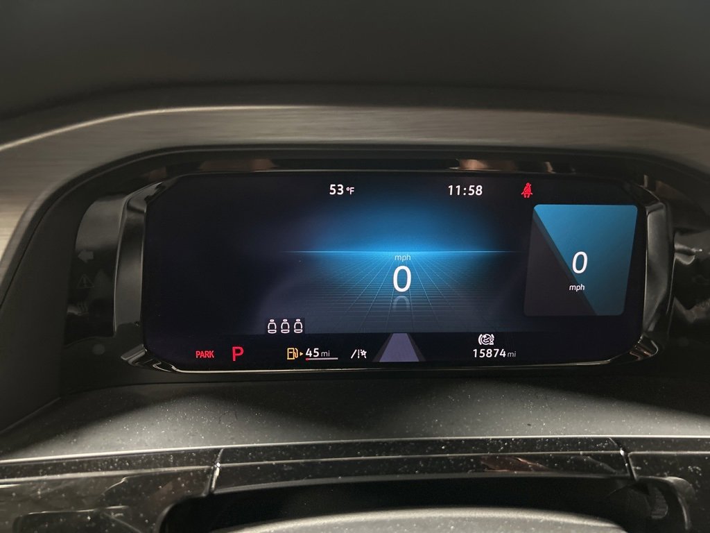 Used 2025 Volkswagen Atlas Cross Sport SE image 5