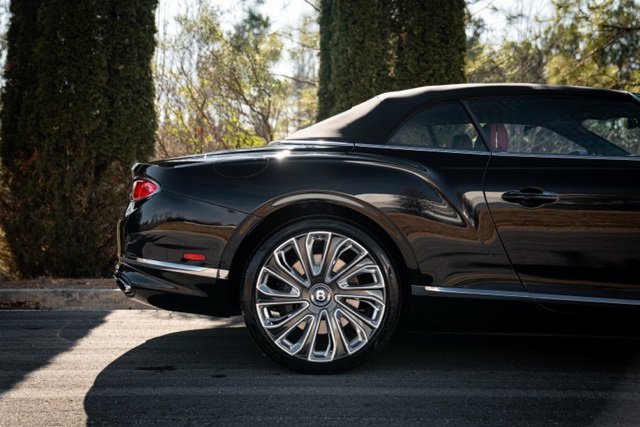 Used 2021 Bentley Continental GT Mulliner image 23