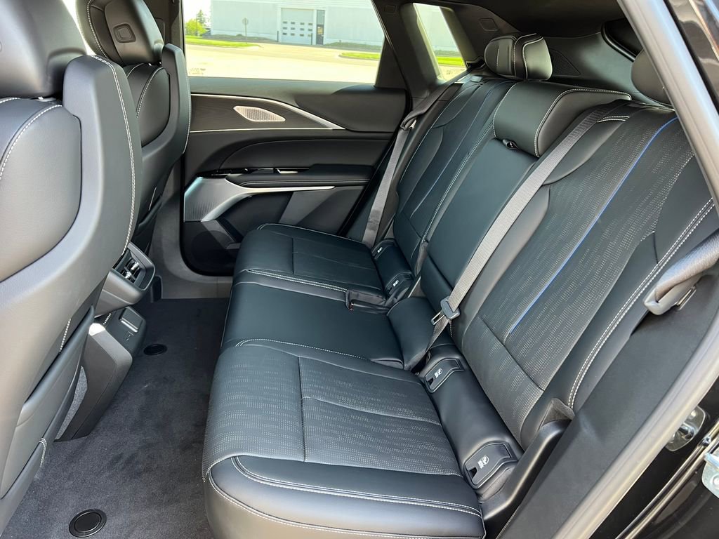 New 2026 Cadillac Lyriq V AWD/4WD image 5