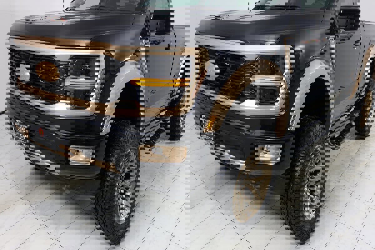 Used 2024 Ford F150 XL w/ Equipment Group 103A High AWD/4WD image 41