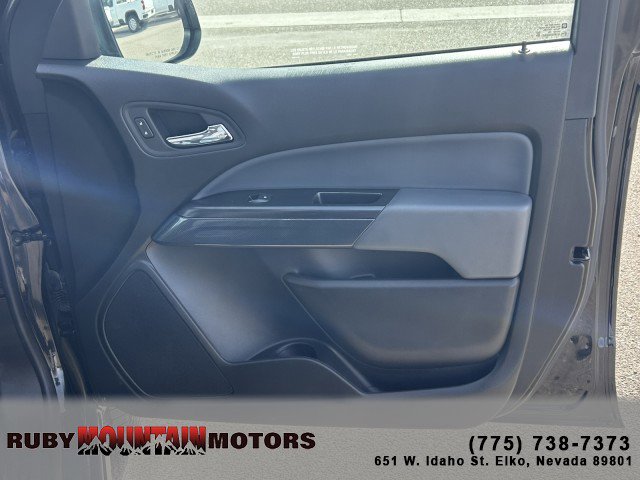 Used 2022 Chevrolet Colorado Z71 w/ Z71 Midnight Edition image 24