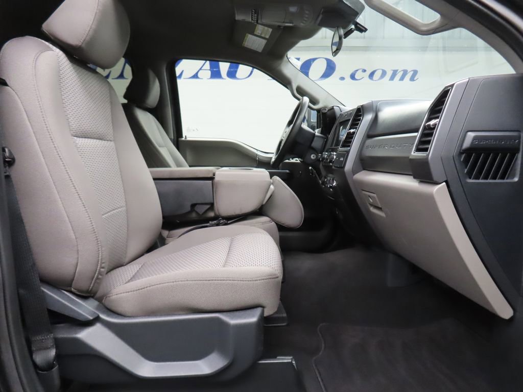 Used 2022 Ford F450 XLT w/ XLT Premium Package image 25