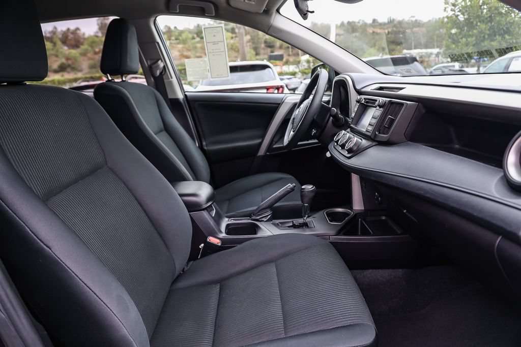 Used 2017 Toyota RAV4 LE w/ Carpet Mat Package FWD image 17
