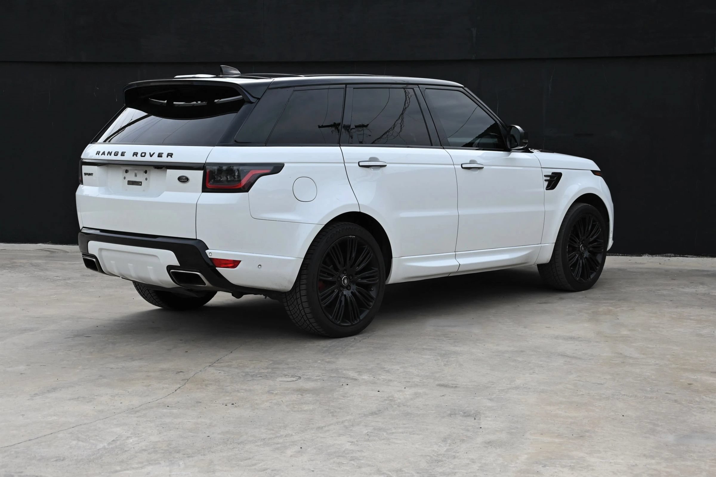 Used 2019 Land Rover Range Rover Sport HSE Dynamic AWD/4WD image 5