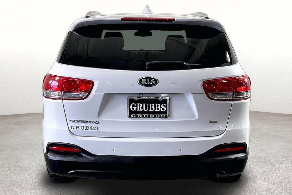 Used 2016 Kia Sorento FWD w/ LX Convenience Package image 6