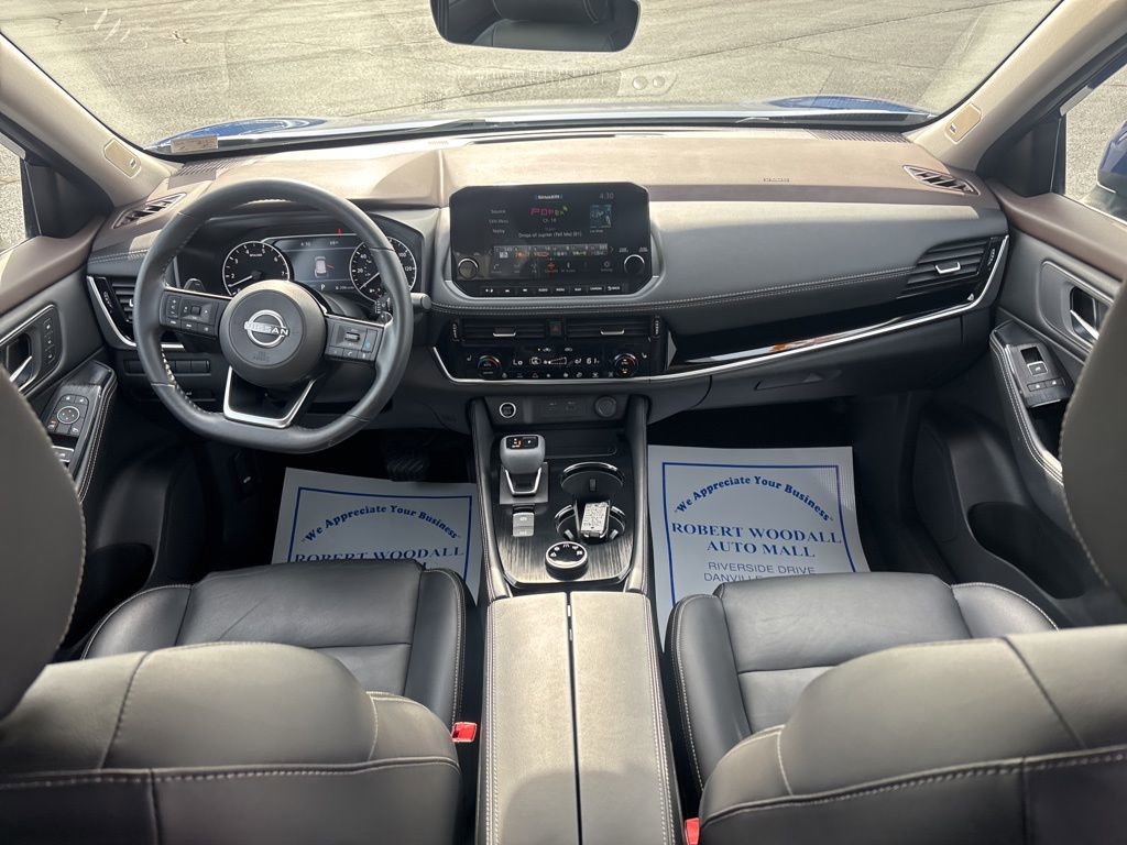 Used 2023 Nissan Rogue SL w/ SL Premium Package image 10