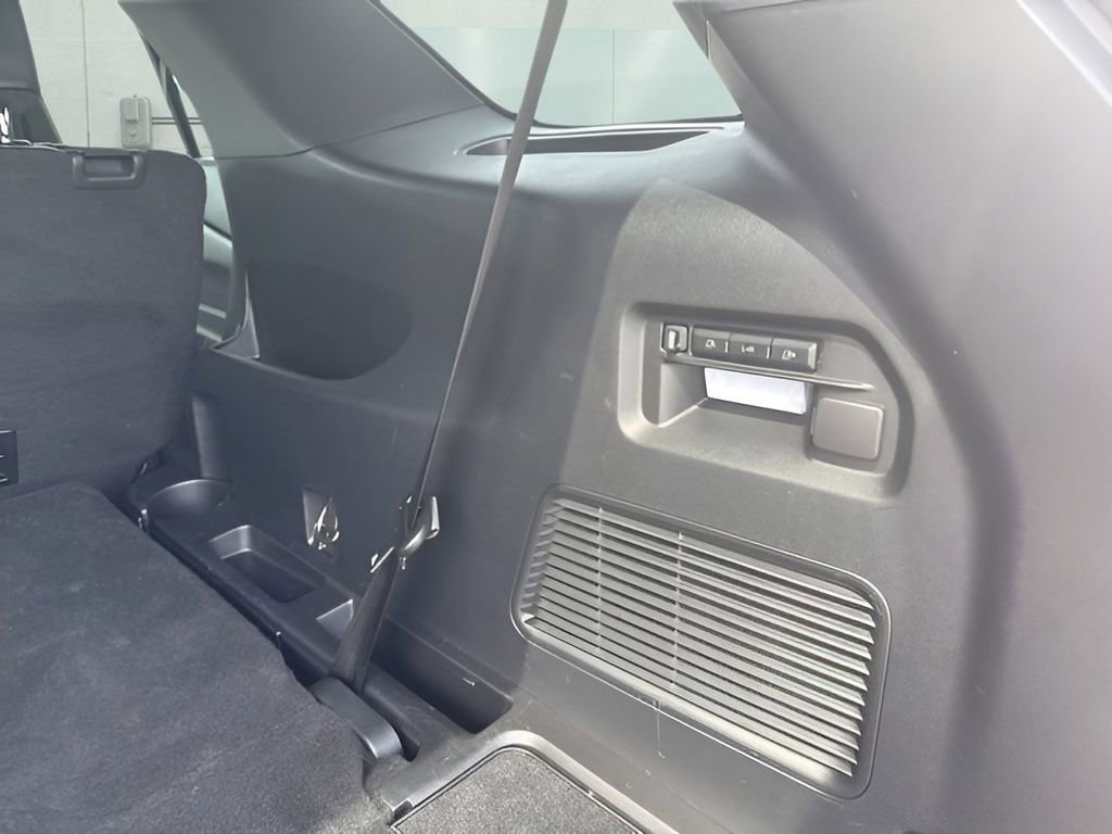 Used 2022 Ford Explorer ST w/ Equipment Group 401A AWD/4WD image 44