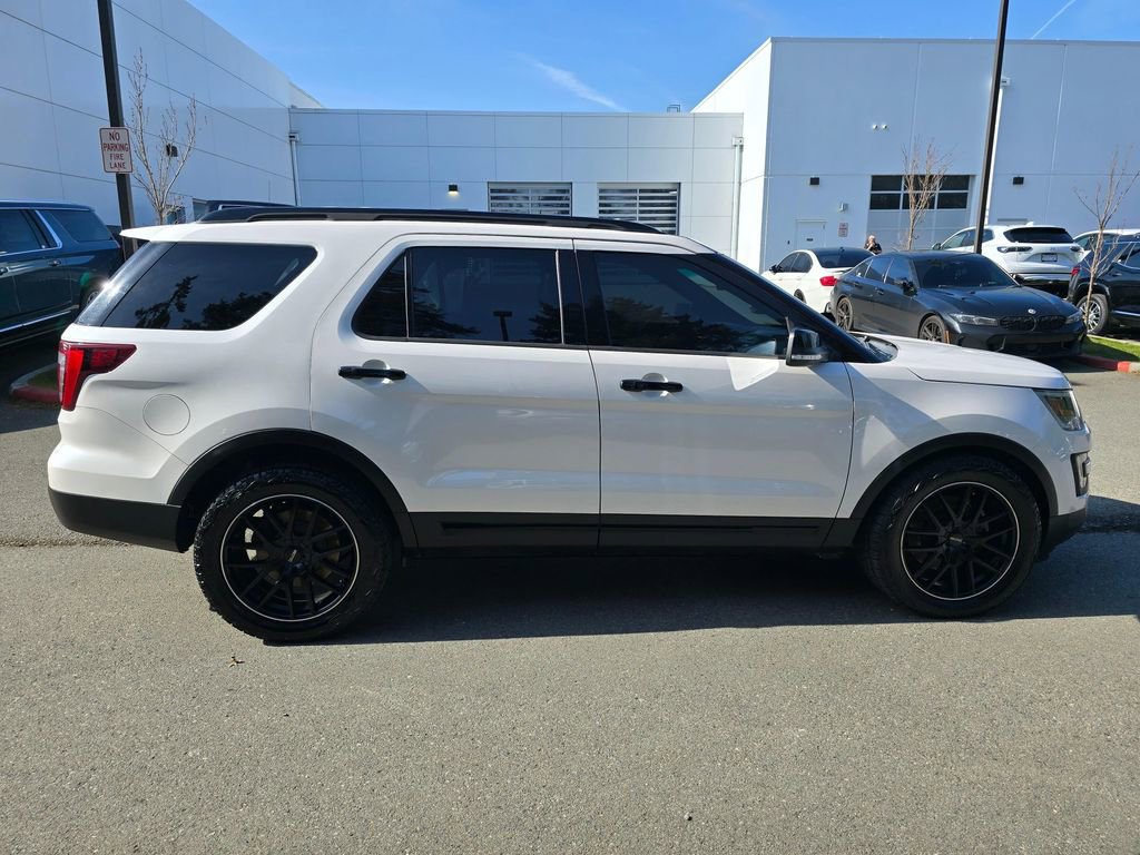 Used 2016 Ford Explorer Sport w/ Equipment Group 401A image 6
