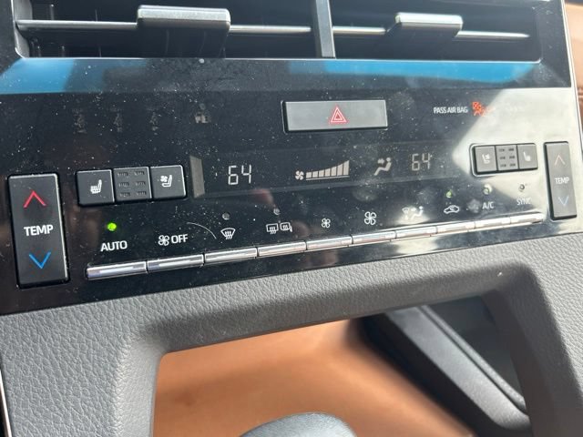 Used 2019 Toyota Avalon Limited w/ Advanced Safety Package FWD image 24