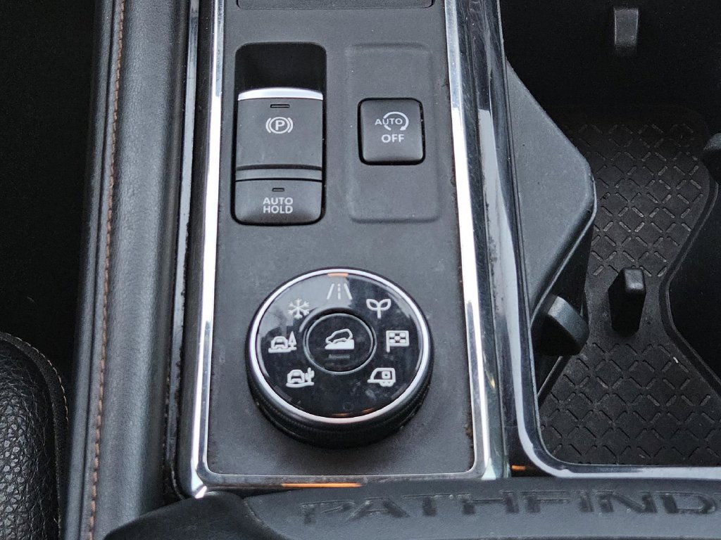 Used 2023 Nissan Pathfinder Rock Creek AWD/4WD image 30