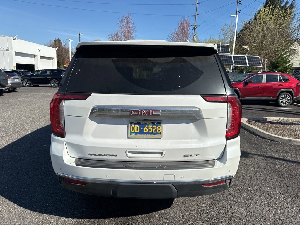Used 2023 GMC Yukon SLT w/ SLT Premium Package image 7