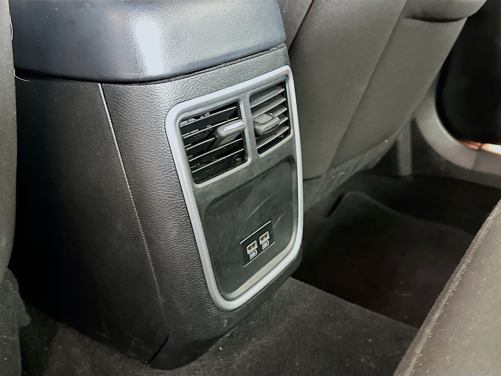 Used 2022 Dodge Charger SXT RWD image 25
