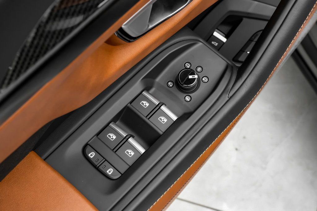 Used 2022 Lamborghini Urus image 40