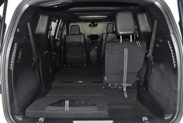 New 2026 Chrysler Pacifica Select image 34
