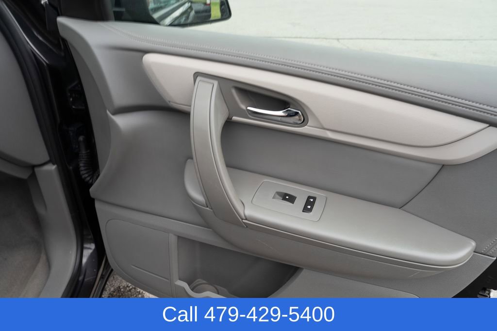 Used 2017 Chevrolet Traverse LS AWD/4WD image 46