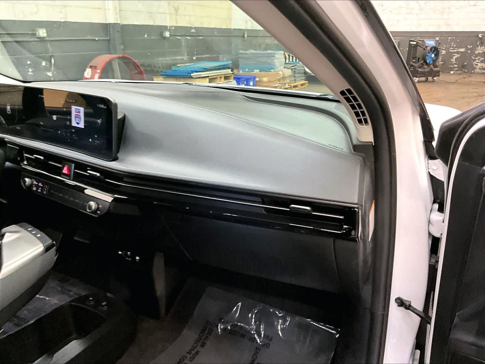 Used 2026 Kia EV6 Light AWD/4WD image 20