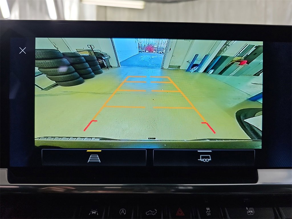 Certified 2025 Chevrolet Silverado 1500 LT image 29