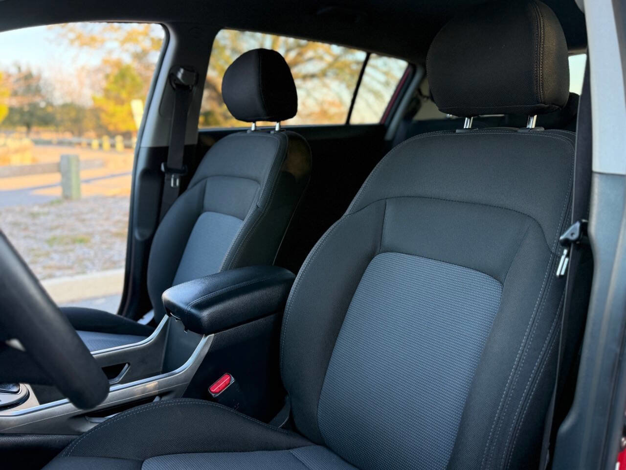 Used 2014 Kia Sportage LX image 16