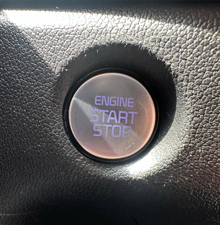Used 2024 Kia Sorento S FWD image 16