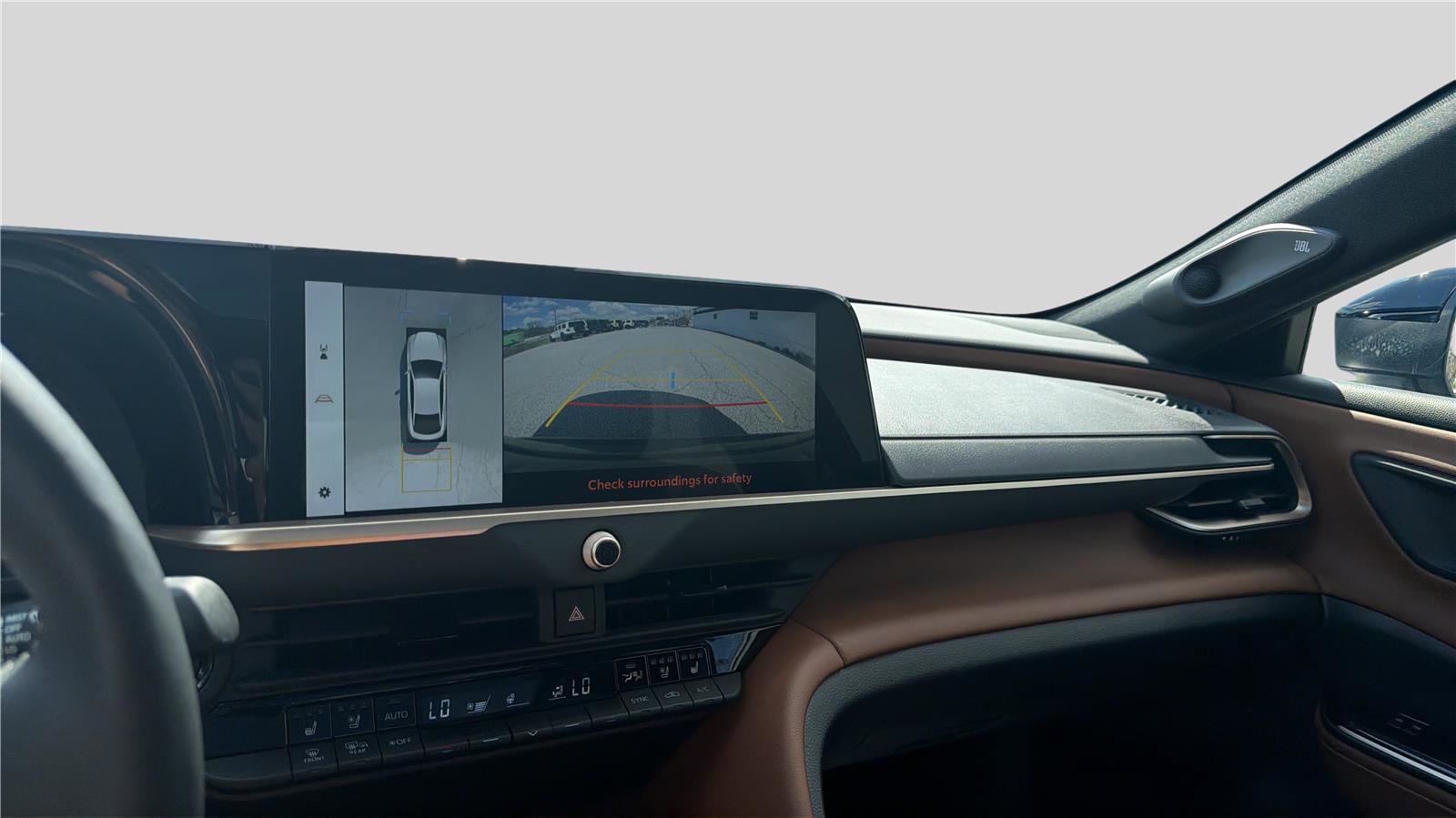 Used 2025 Toyota Crown Limited w/ Advanced Technology Package AWD/4WD image 14