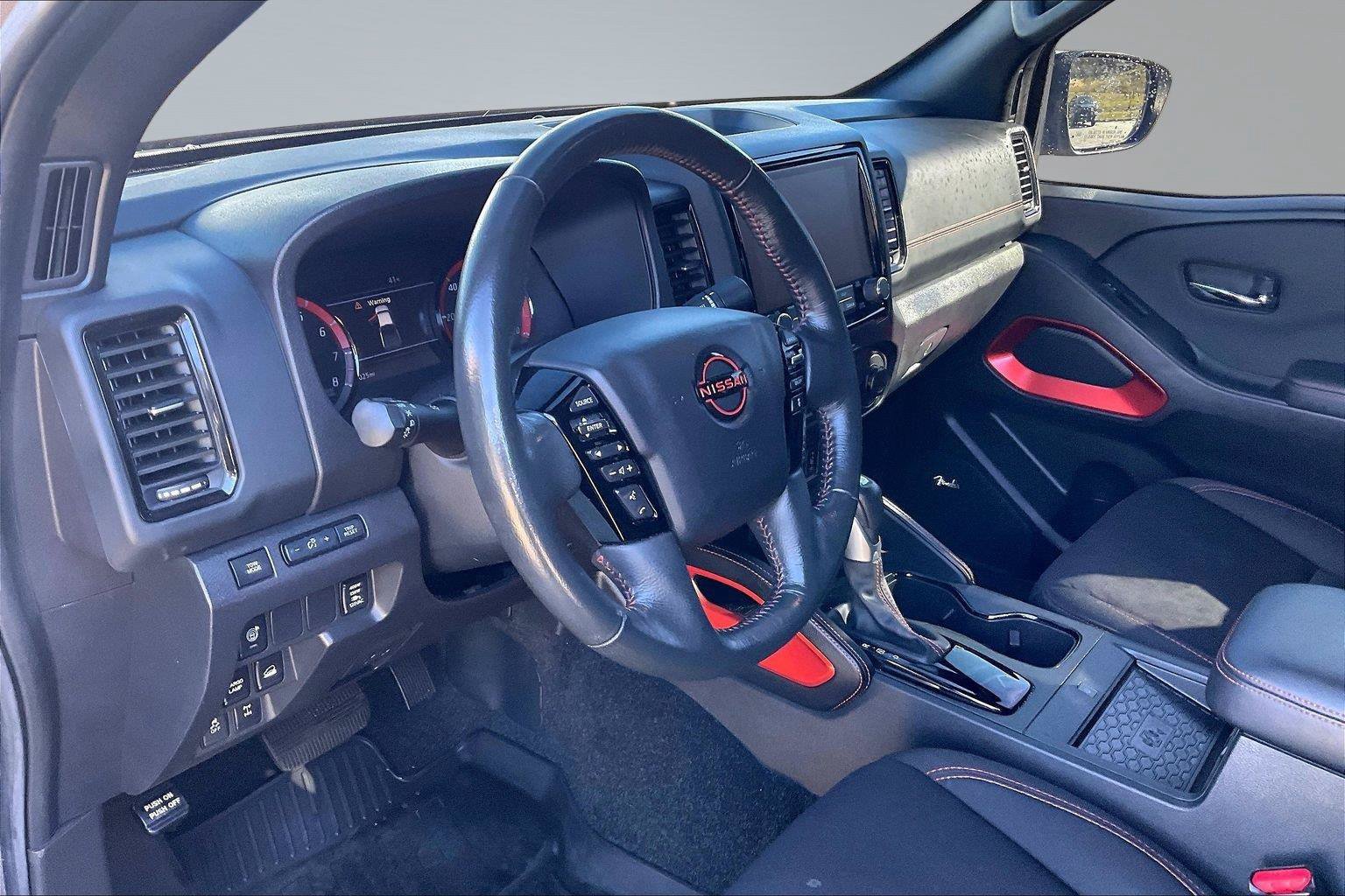 Used 2024 Nissan Frontier PRO-4X w/ Pro Convenience Package AWD/4WD image 13