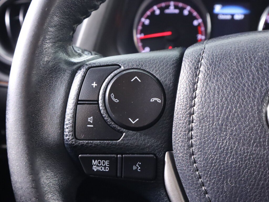 Used 2017 Toyota RAV4 SE AWD/4WD image 13
