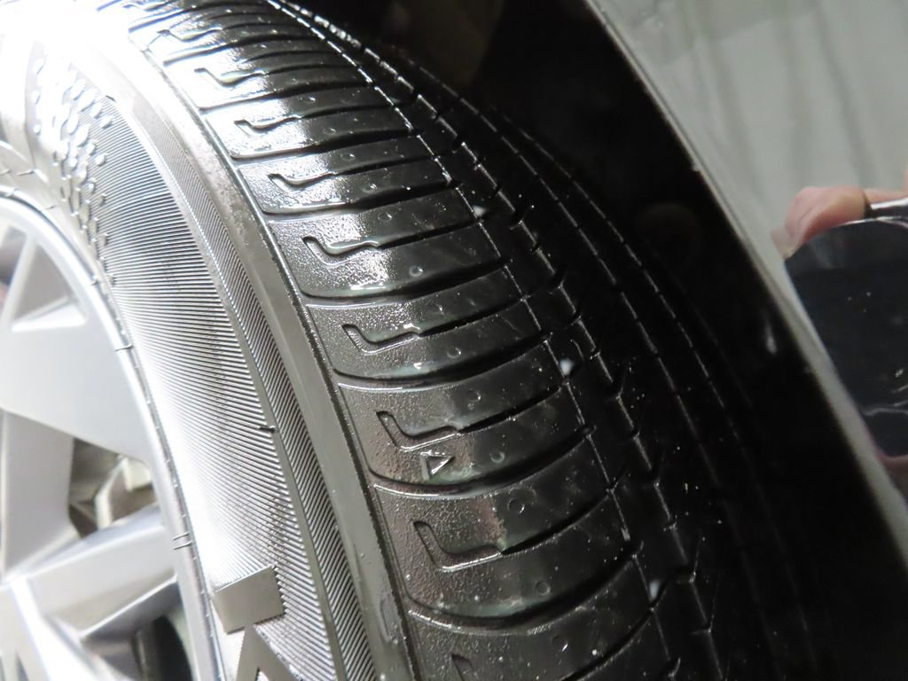 Used 2024 Hyundai Elantra SEL image 9