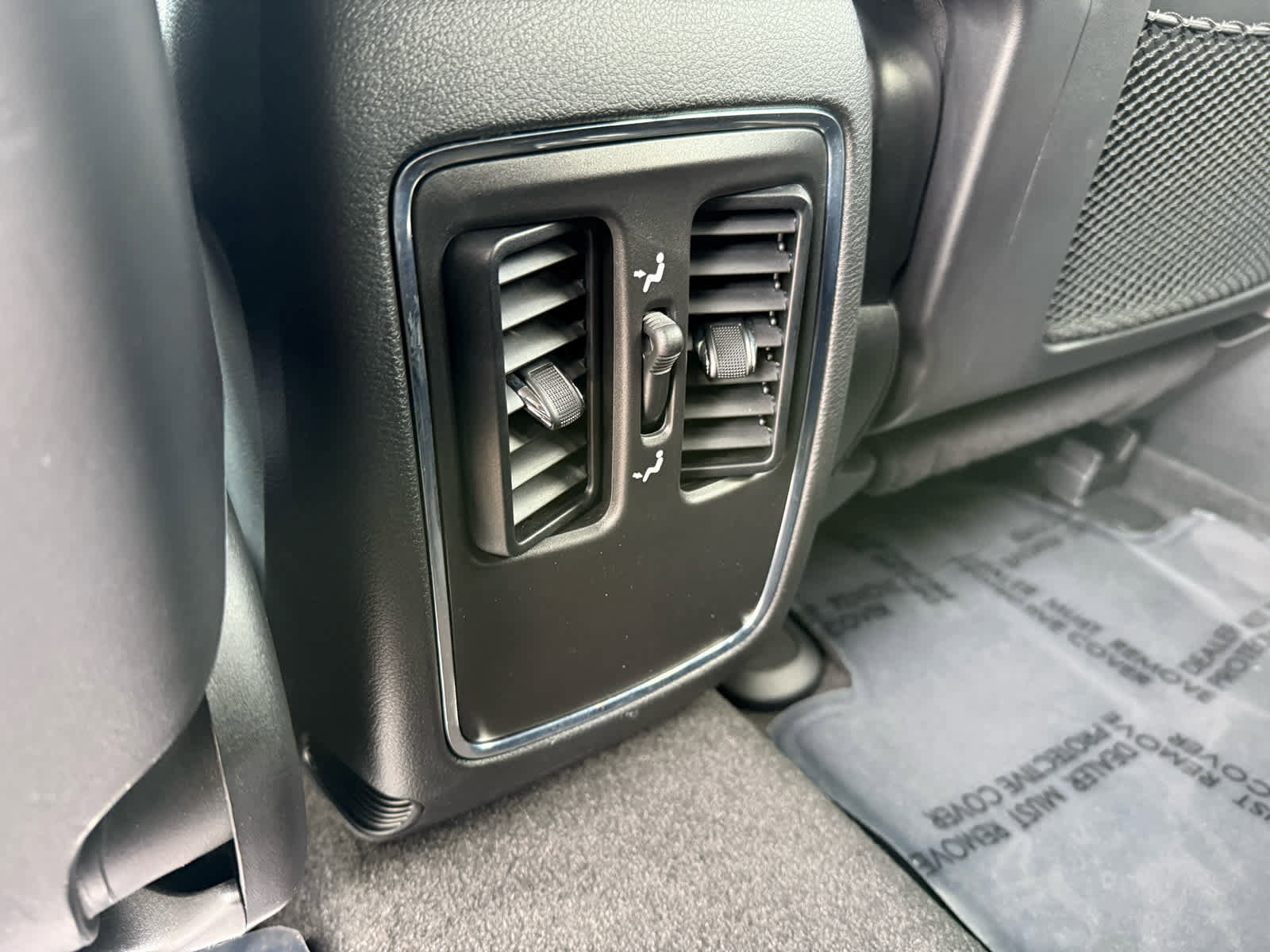 Used 2021 Jeep Grand Cherokee Laredo image 31