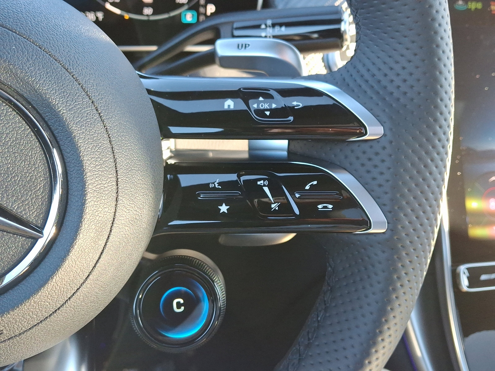 New 2025 Mercedes-Benz GLC 63 AMG S image 19