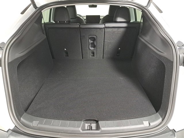 Used 2026 Tesla Model Y 2WD image 9