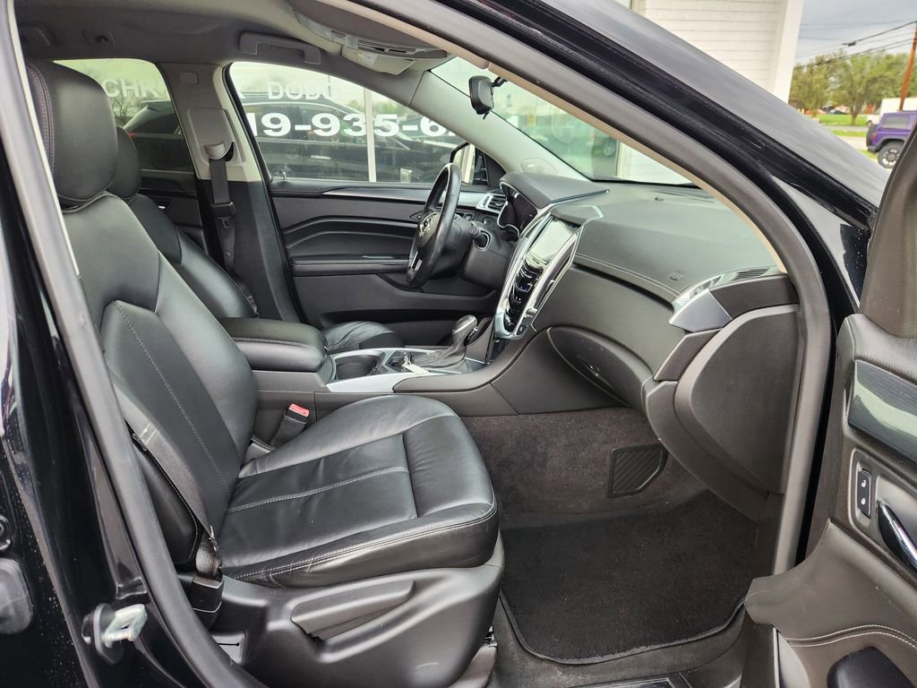 Used 2015 Cadillac SRX FWD image 9