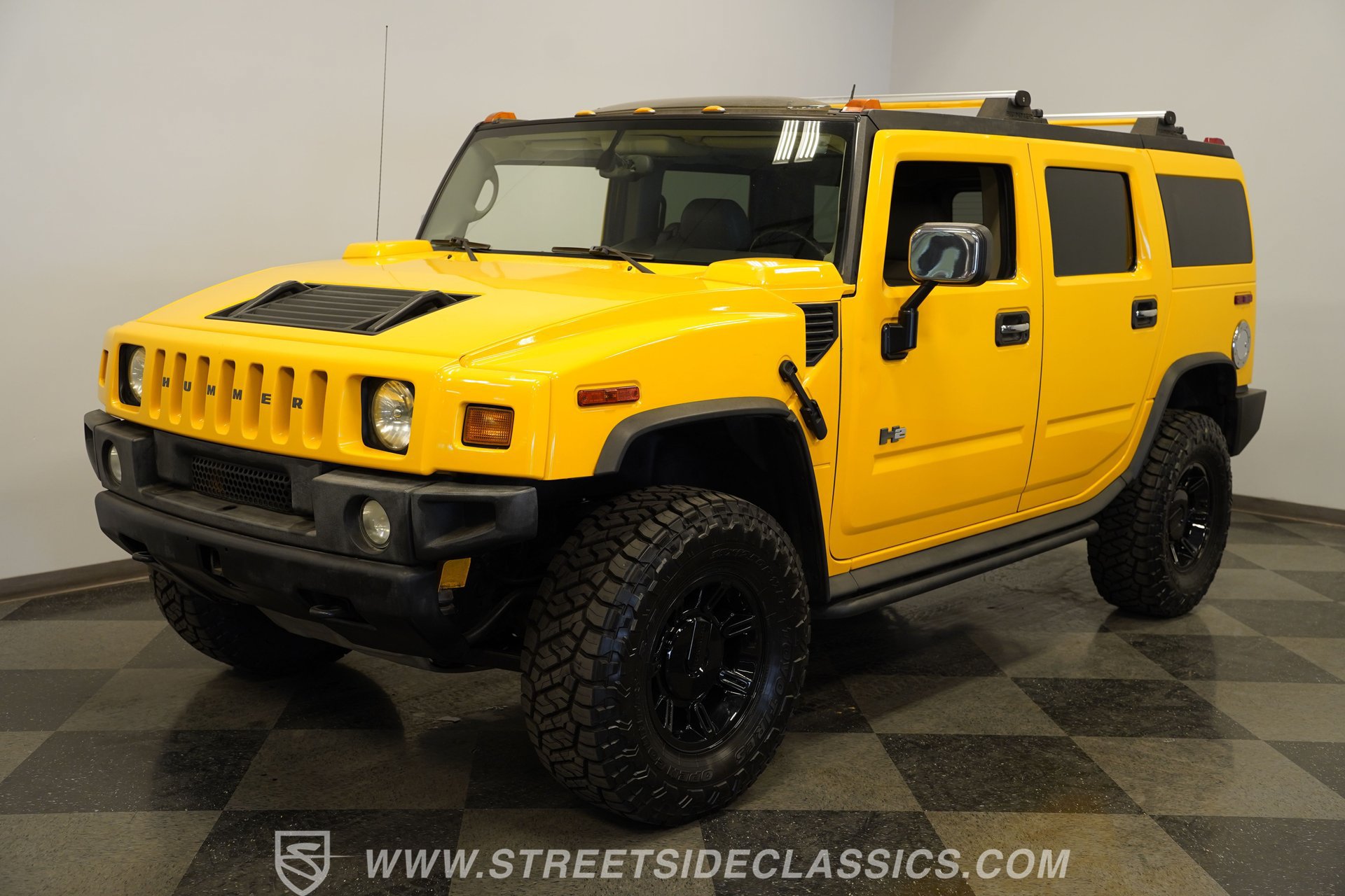 Used 2004 HUMMER H2 w/ Preferred Equipment Group AWD/4WD image 18