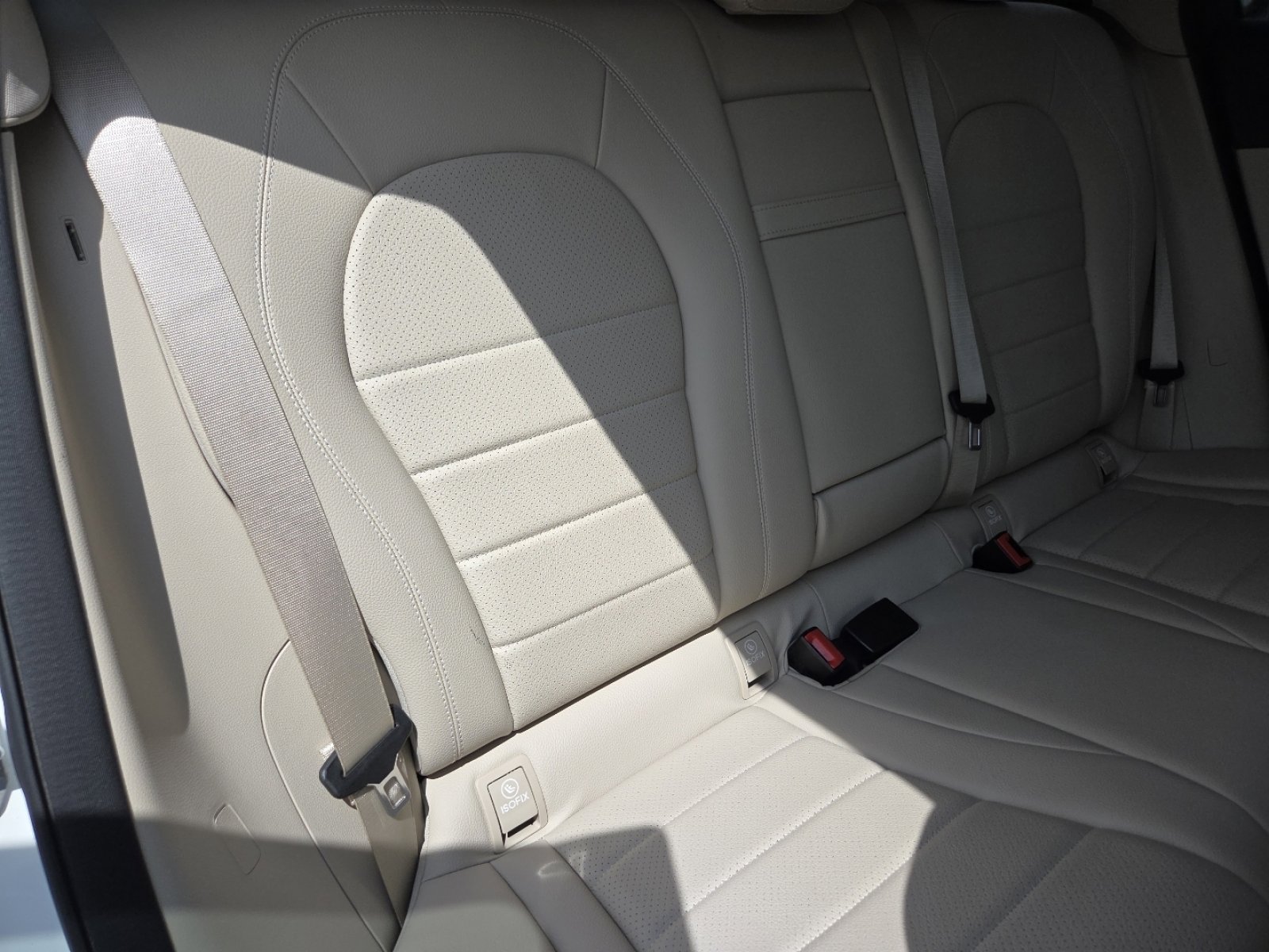 Used 2022 Mercedes-Benz GLC 300 4MATIC image 25