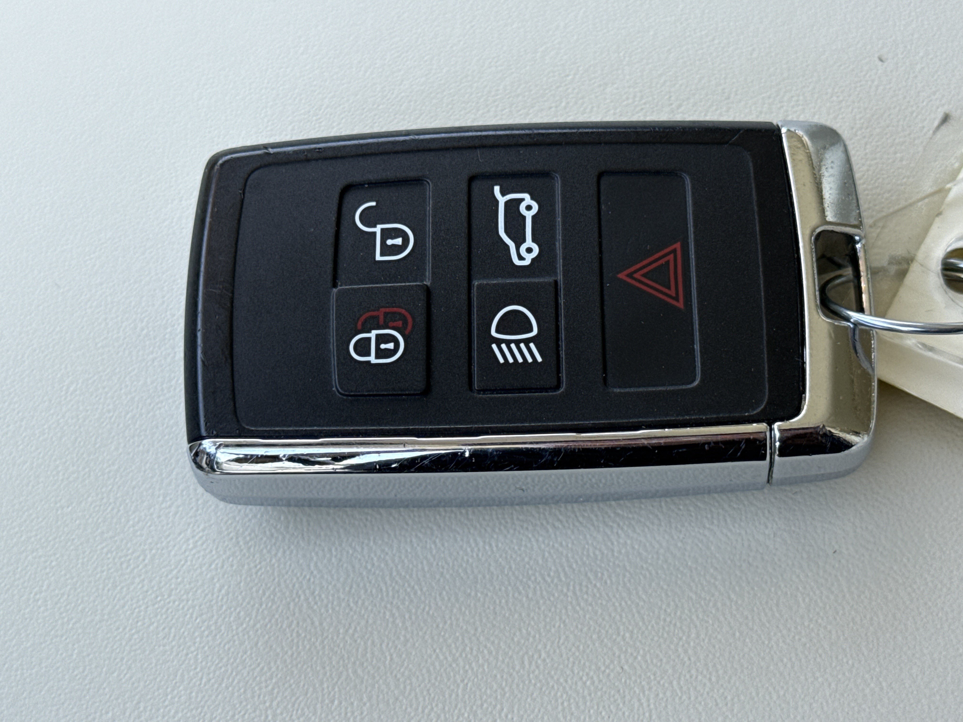 Used 2024 Land Rover Range Rover SE AWD/4WD image 36