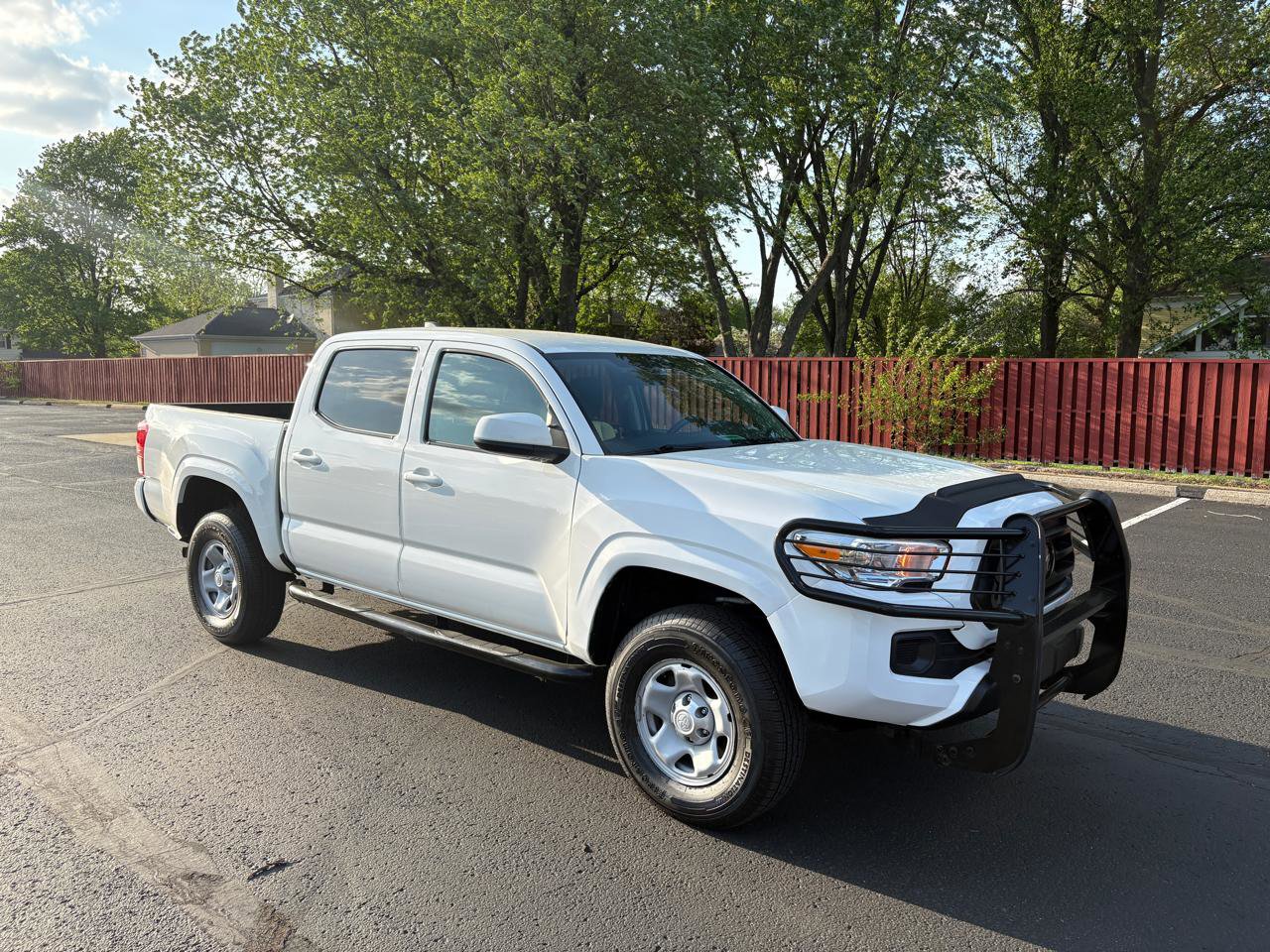 Used 2023 Toyota Tacoma SR image 1