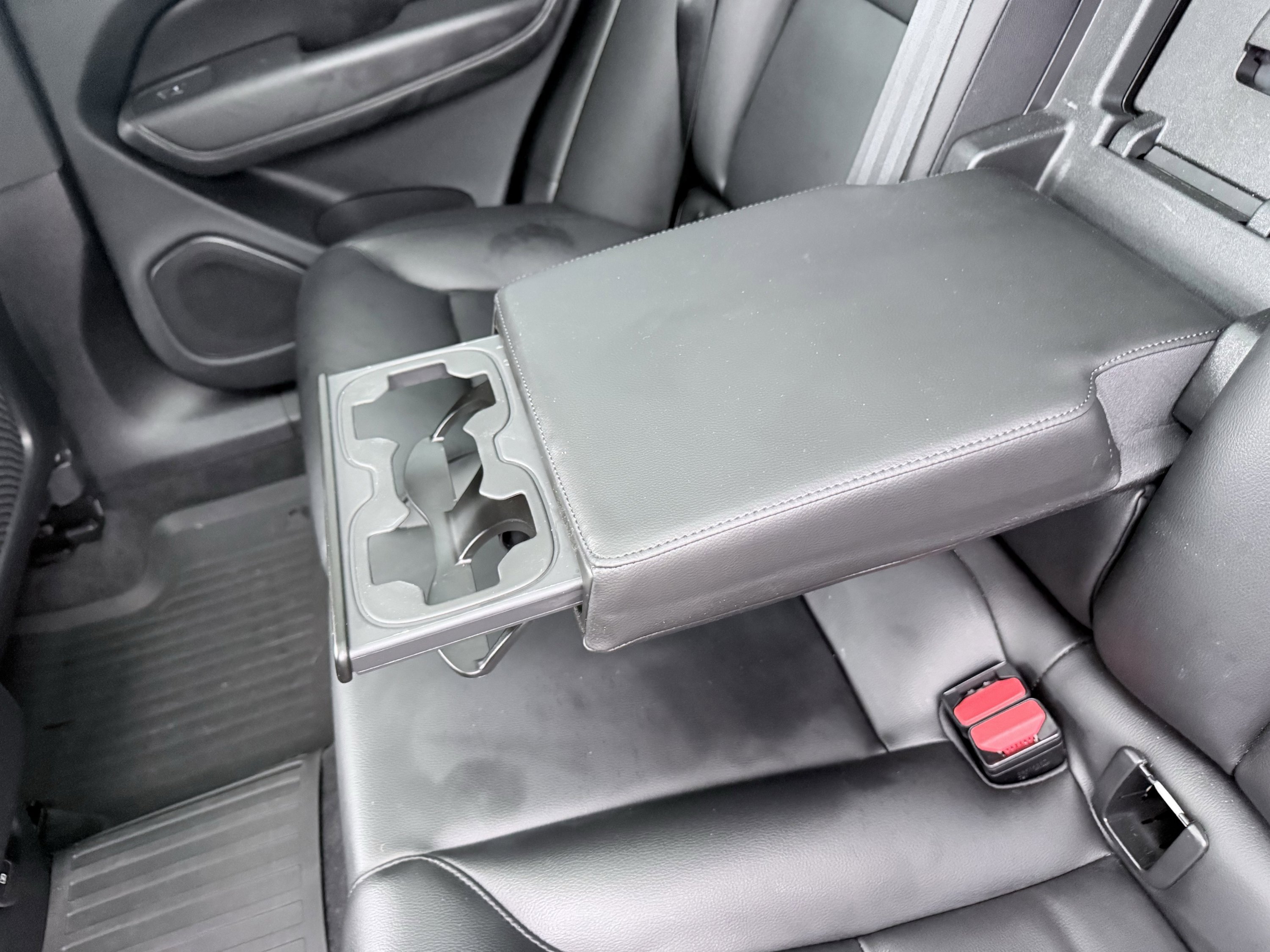 Used 2023 Volvo XC60 B5 Core image 38