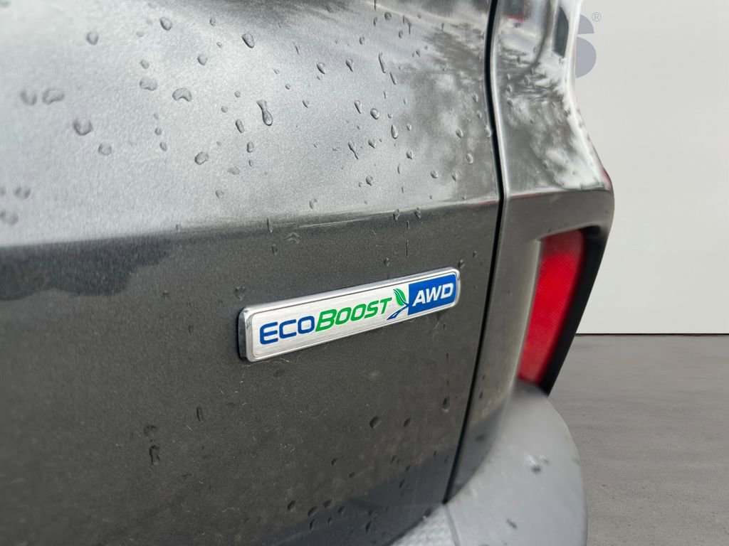 Used 2020 Ford Escape SE image 31