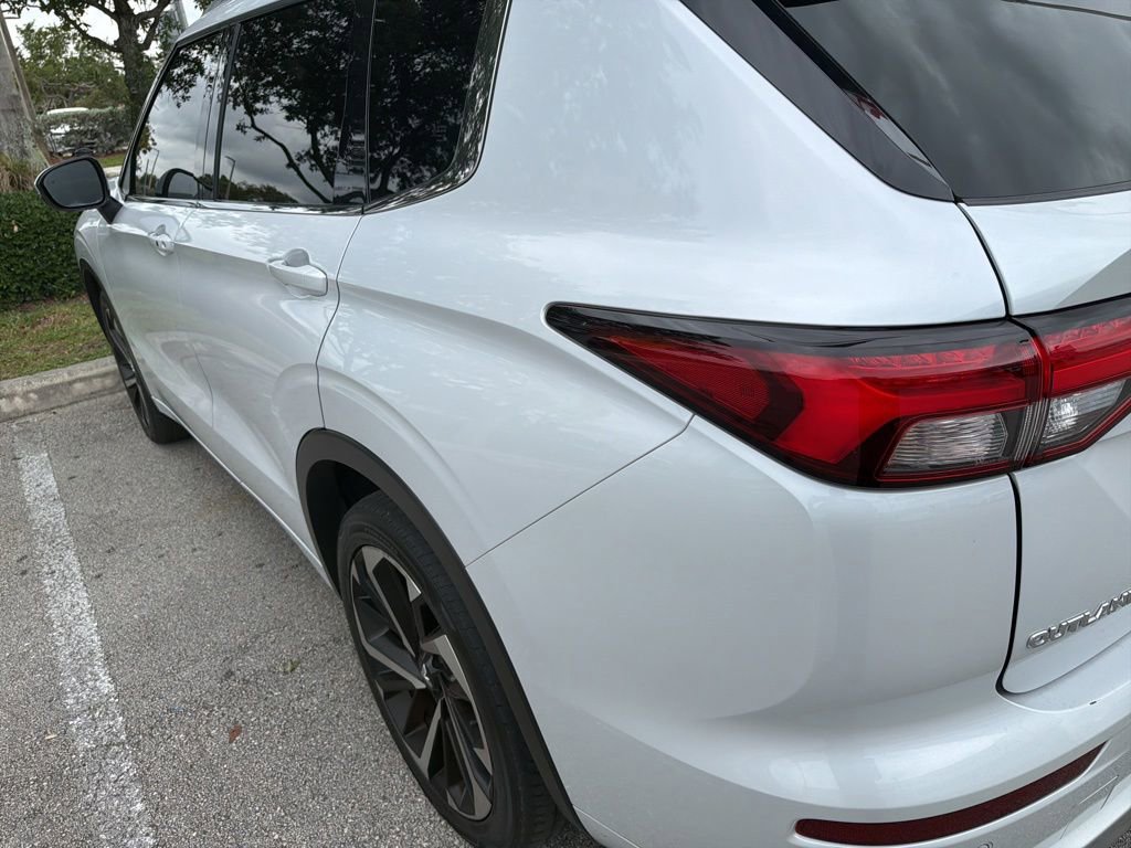 Used 2024 Mitsubishi Outlander SEL FWD image 4