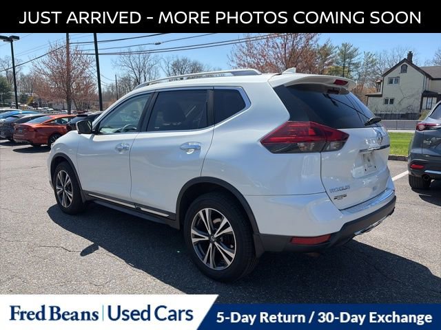 Certified 2018 Nissan Rogue SL w/ Premium Package image 6