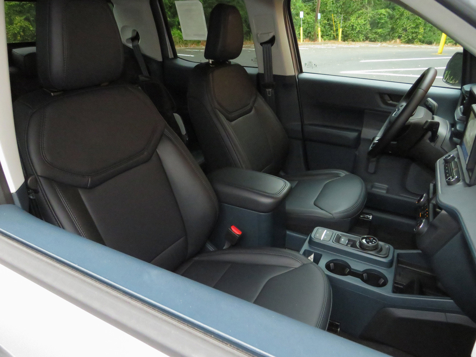 New 2024 Ford Maverick Lariat w/ Black Appearance Package image 25